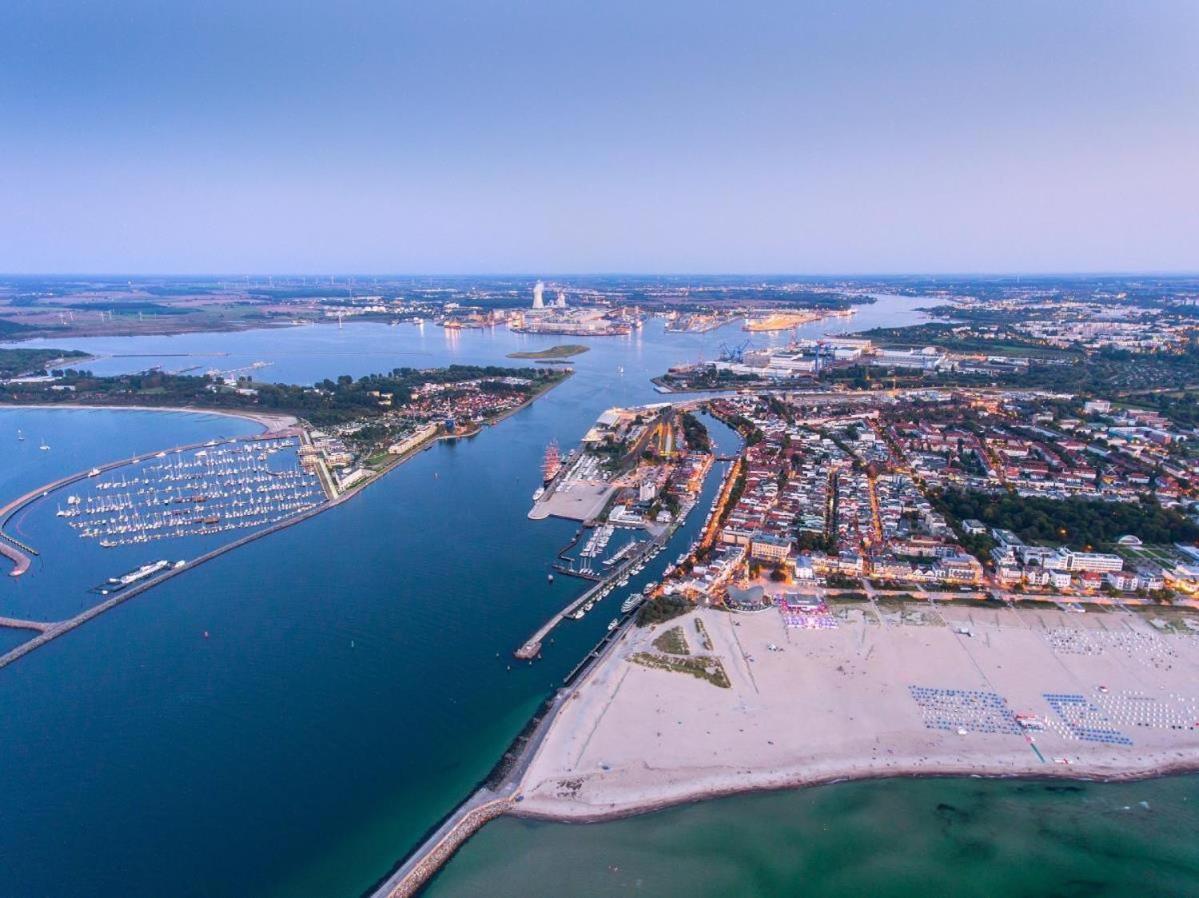 Sonnenschein, Direkt Am Alten Strom Rostock Esterno foto